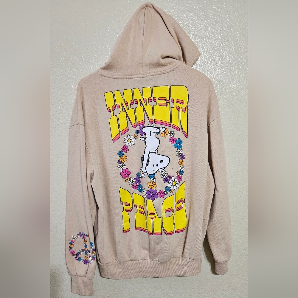 Peanuts Tan Boxy Graphic Sweatshirt - Picture 14 of 14